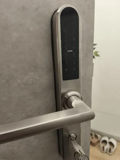 na4spusty.pl - Mobilny Ślusarz - Awaryjne otwieranie drzwi i zamków